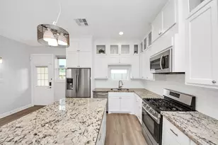 1320 Dorothy St, Houston, TX 77008 - Photo 12