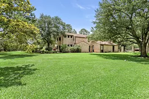 8220 Evangeline Ln, Beaumont, TX 77706 - Photo 48