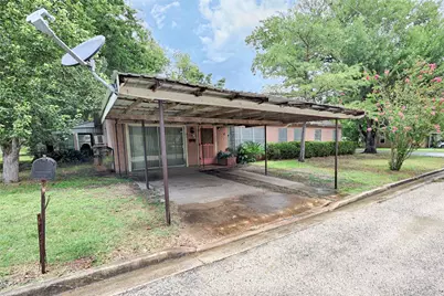 200 Young Street, Hallettsville, TX 77964 - Photo 26