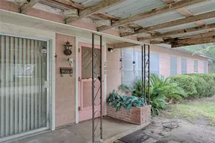 200 Young St, Hallettsville, TX 77964 - Photo 24
