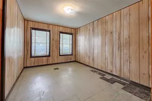 200 Young St, Hallettsville, TX 77964 - Photo 20