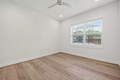 5209 Allen Street #L, Houston, TX 77007 - Photo 10