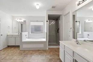 22102 Bridgestone Crossing Dr, Spring, TX 77388 - Photo 18