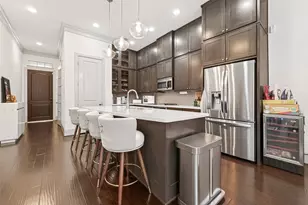 6703 Saxton Manor St, Houston, TX 77055 - Photo 12