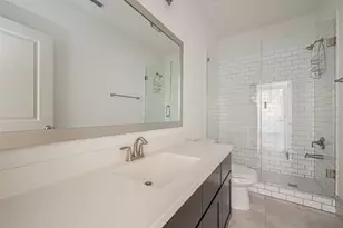 6703 Saxton Manor St, Houston, TX 77055 - Photo 32