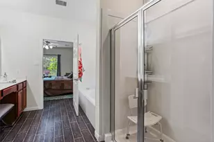 1995 Brentwood Dr, Alvin, TX 77511 - Photo 14