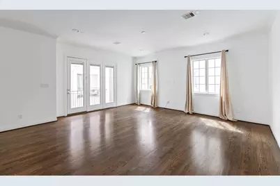 18 Hermann Park Court, Houston, TX 77021 - Photo 6