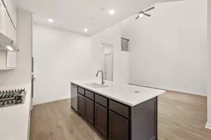 308 Fields Ln, Montgomery, TX 77316 - Photo 6