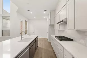 308 Fields Ln, Montgomery, TX 77316 - Photo 4