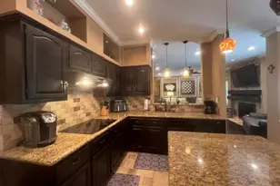 2030 Town Hill Dr, Houston, TX 77062 - Photo 18