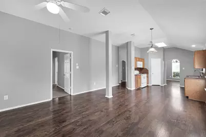 18441 Sunrise Oaks Court, Montgomery, TX 77316 - Photo 10