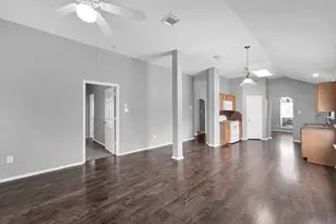 18441 Sunrise Oaks Ct, Montgomery, TX 77316 - Photo 10