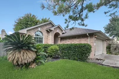 18441 Sunrise Oaks Court, Montgomery, TX 77316 - Photo 2