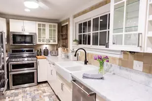 2328 Avenue M, Galveston, TX 77550 - Photo 10