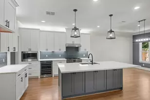 1859 Lynnview Dr, Houston, TX 77055 - Photo 10