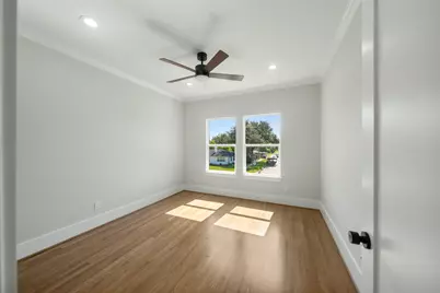 1859 Lynnview Drive, Houston, TX 77055 - Photo 32