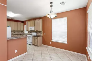 9818 Mossy Tree Ln, Houston, TX 77064 - Photo 8