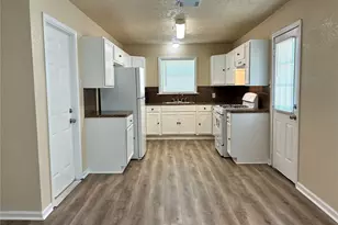 631 Roper St, Houston, TX 77034 - Photo 14