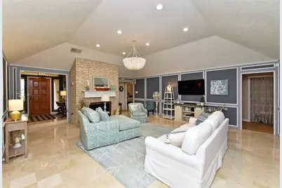 3862 W Wisteria Circle, Sugar Land, TX 77479 - Photo 10