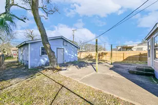 624 15th Ave N, Texas City, TX 77590 - Photo 16