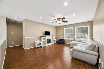 1910 Lori Court, Seabrook, TX 77586 - Photo 18