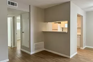2101 6th Ave N, Texas City, TX 77590 - Photo 2