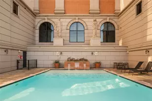 1025 S Shepherd Dr, Houston, TX 77019 - Photo 2