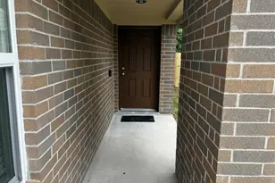 9949 Kingfisher Dr, Conroe, TX 77385 - Photo 4