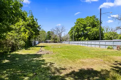 7004 Glass Street, Houston, TX 77016 - Photo 10