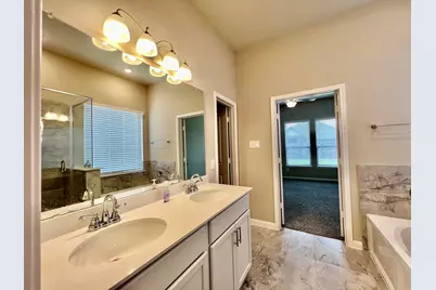 8719 Arbor Trail Drive, Missouri City, TX 77459 - Photo 8