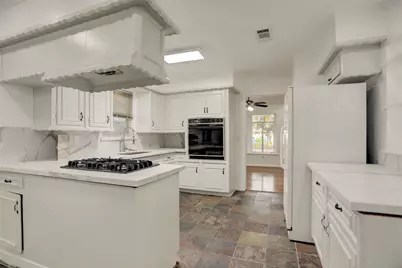 5735 Wigton Drive, Houston, TX 77096 - Photo 4
