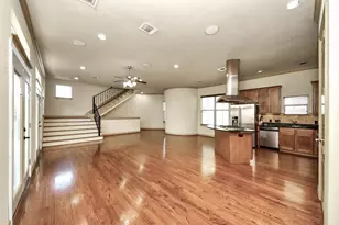 5711 Kiam St, Houston, TX 77007 - Photo 10