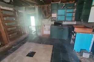 4821 Burma Rd, Houston, TX 77033 - Photo 22