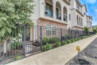 5230 Schuler Street, Houston, TX 77007 - Photo 4