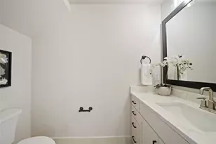 7407 Janak Dr, Houston, TX 77055 - Photo 24