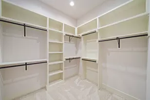 7407 Janak Dr, Houston, TX 77055 - Photo 42