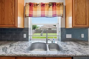 1242 Deerbrook Dr, Sugar Land, TX 77479 - Photo 14
