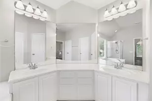 1242 Deerbrook Dr, Sugar Land, TX 77479 - Photo 30