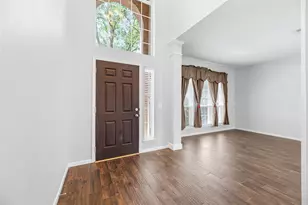 1242 Deerbrook Dr, Sugar Land, TX 77479 - Photo 6