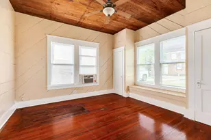 331 W Broad St, Freeport, TX 77541 - Photo 16