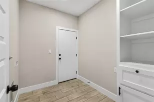 1409 N Ave S, Freeport, TX 77541 - Photo 32