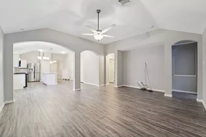 6715 Lilacbrook Court, Spring, TX 77379 - Photo 6