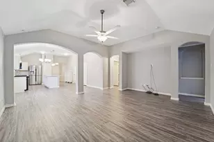 6715 Lilacbrook Ct, Spring, TX 77379 - Photo 6