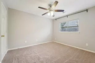 6715 Lilacbrook Ct, Spring, TX 77379 - Photo 18