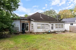 1313 6th St, Bay City, TX 77414 - Photo 26