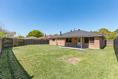 1703 Packsaddle Lane, Baytown, TX 77521 - Photo 38