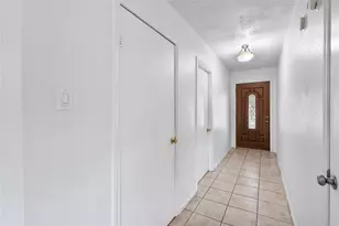 1703 Packsaddle Ln, Baytown, TX 77521 - Photo 6