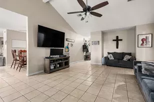 9838 Rocky Hollow Rd, La Porte, TX 77571 - Photo 2