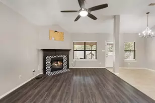 8022 N Tarrytown Crossing Dr, Conroe, TX 77304 - Photo 16