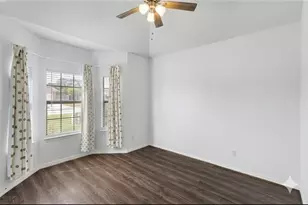 8022 N Tarrytown Crossing Dr, Conroe, TX 77304 - Photo 8